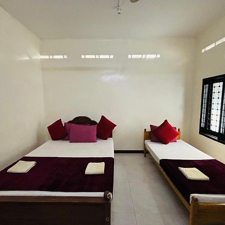 Yaarl Holiday Jaffna Bagian luar foto