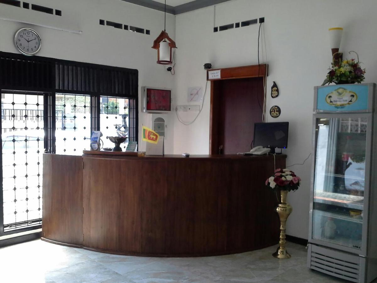 Yaarl Holiday Jaffna Bagian luar foto